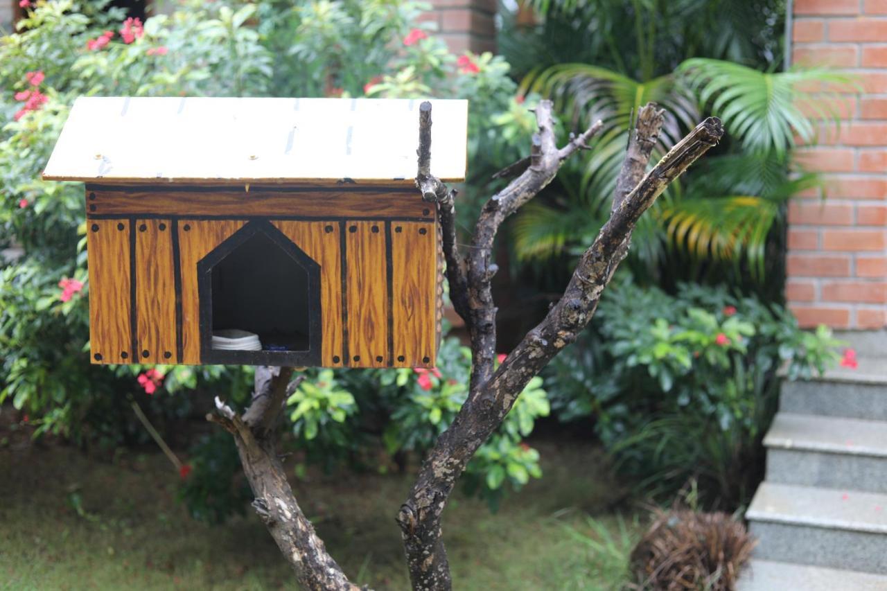 Brown Town Resort & Spa Hyderabad Exterior foto