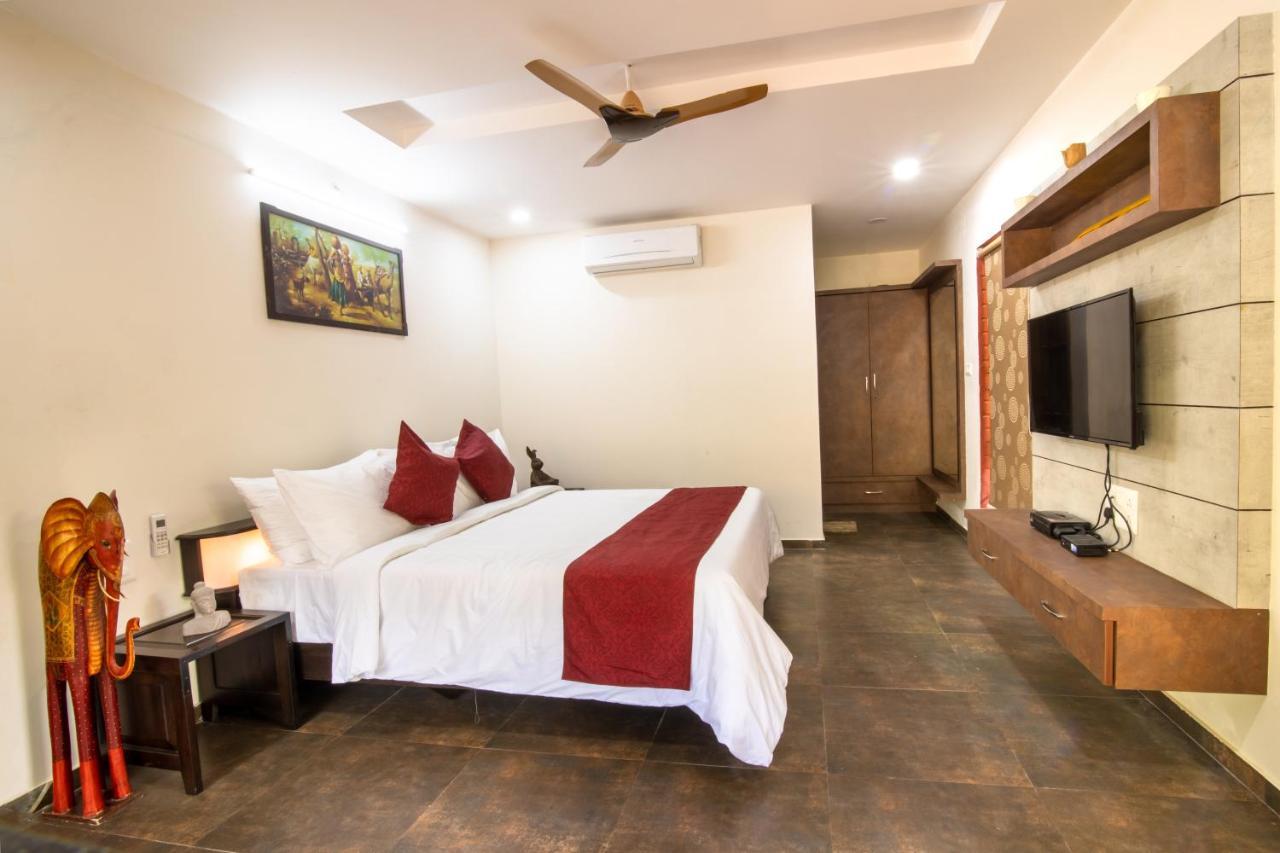 Brown Town Resort & Spa Hyderabad Exterior foto